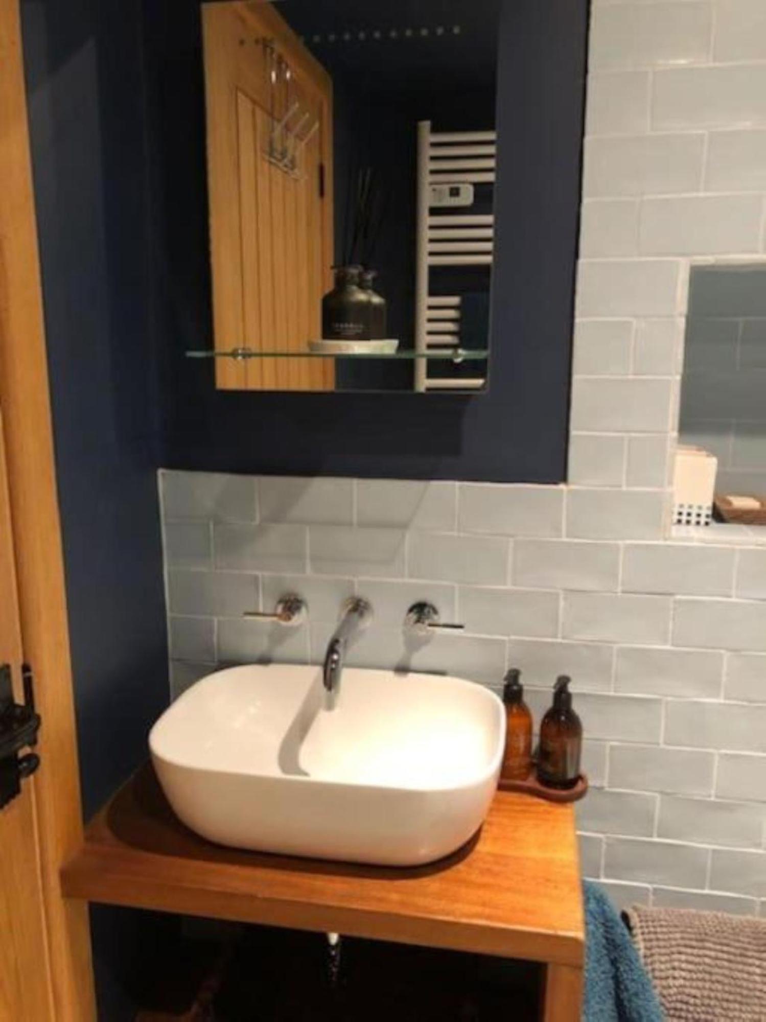 Bank Cottage Studio - Luxury Cotswolds Haven For Two Shipston-on-Stour Esterno foto